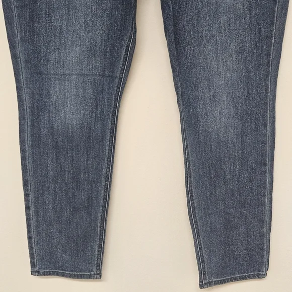 15 NWT OLD NAVY HIGH RISE WOW SUPER SKINNY JEANS WOMEN'S PLUS SIZE 16 - Picture 8 of 9